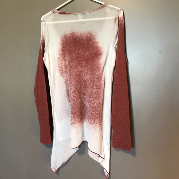 GUC Asymmetrical ‘burnout’ Tee. - Picture 2 of 9